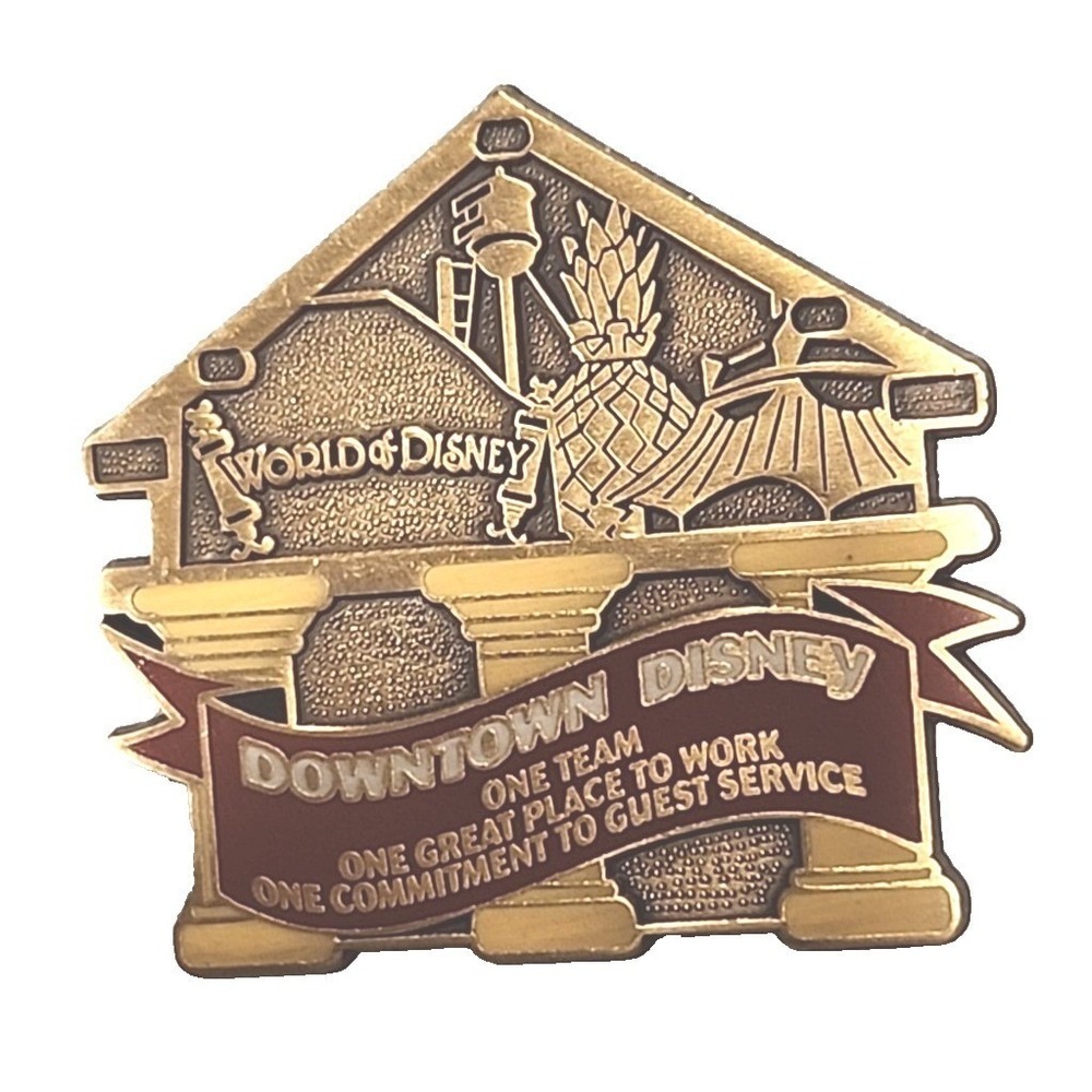 Disney Pin Cast Member Guest Service Award Bronze Downtown One team WOD 82022‎
